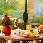 Garden Living - Boutique