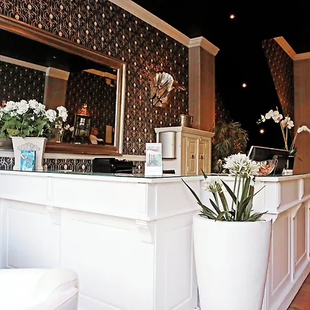 Garden Living - Boutique