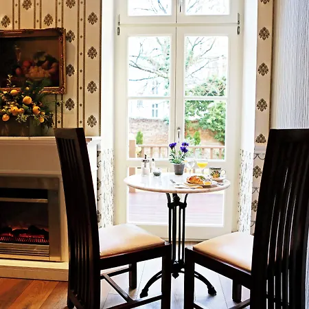 Garden Living - Boutique 4*