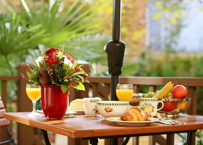 Garden Living - Boutique