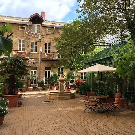 Garden Living - Boutique 4*