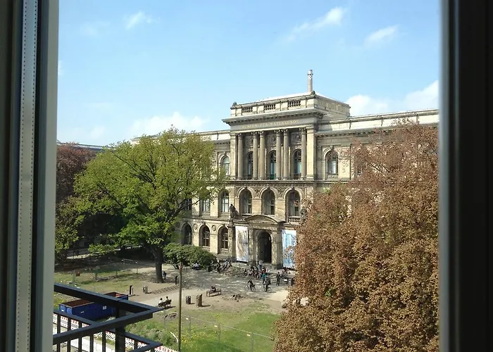 Garden Living - Boutique